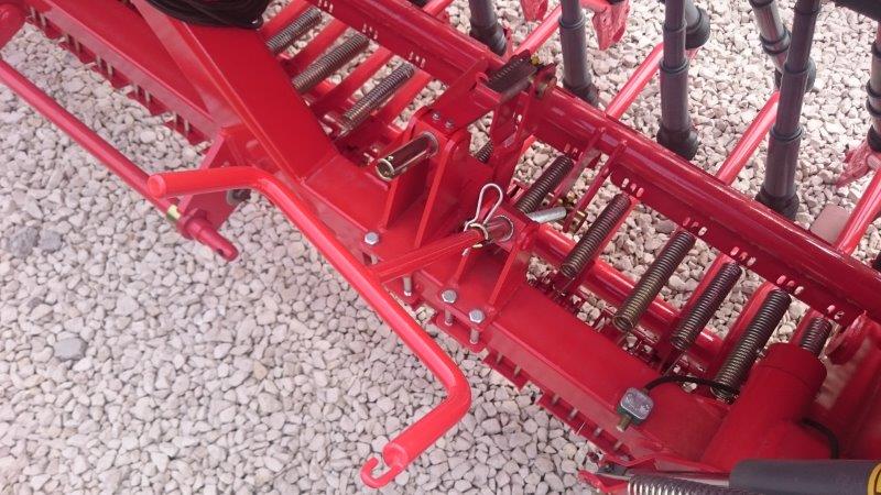 Polonez 550 regulacja położenia belki podporowej