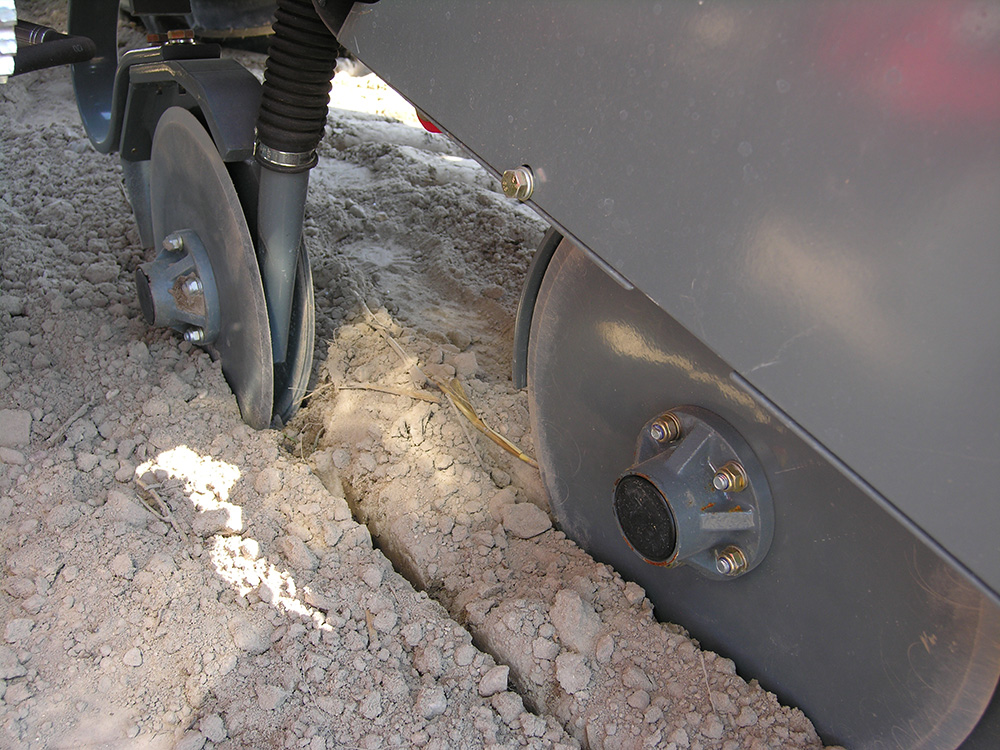 odleglosc nawozu od nasion