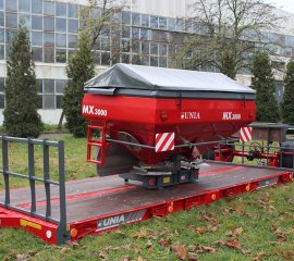 platformy-transportowe-do-przewozu-maszyn-rolniczych-palet-skrzyn-lub-bel-slomy-pl