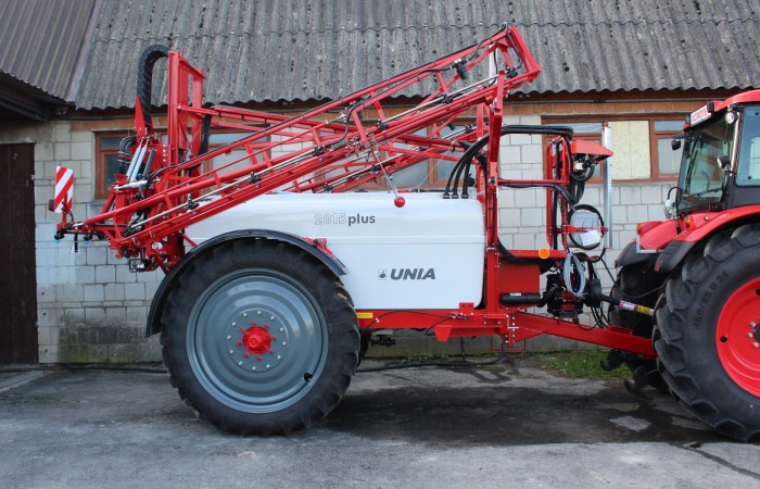 Opryskiwacz przyczepiany_UNIA_PLUS_2015_1